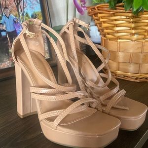 Size 5 Nude High heels